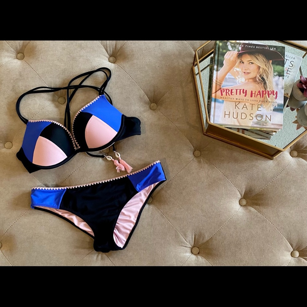 Multicolored bikini